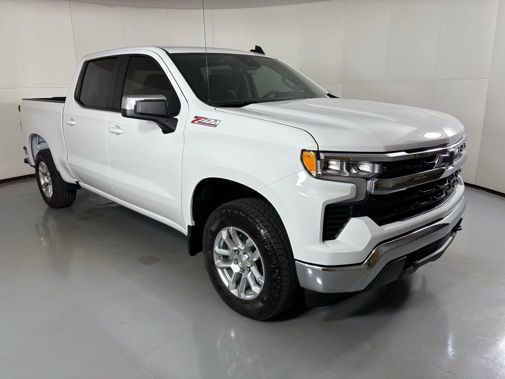 2026 Chevrolet Silverado 1500 LT photo 2
