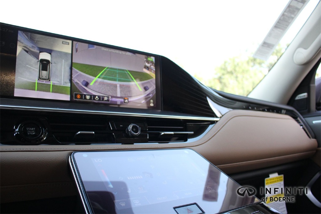2026 Infiniti QX80 Luxe photo 8