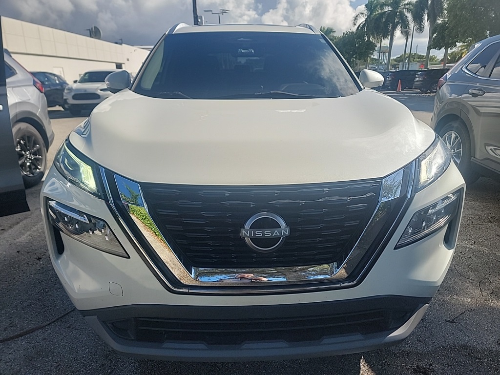 2023 Nissan Rogue SV photo 2