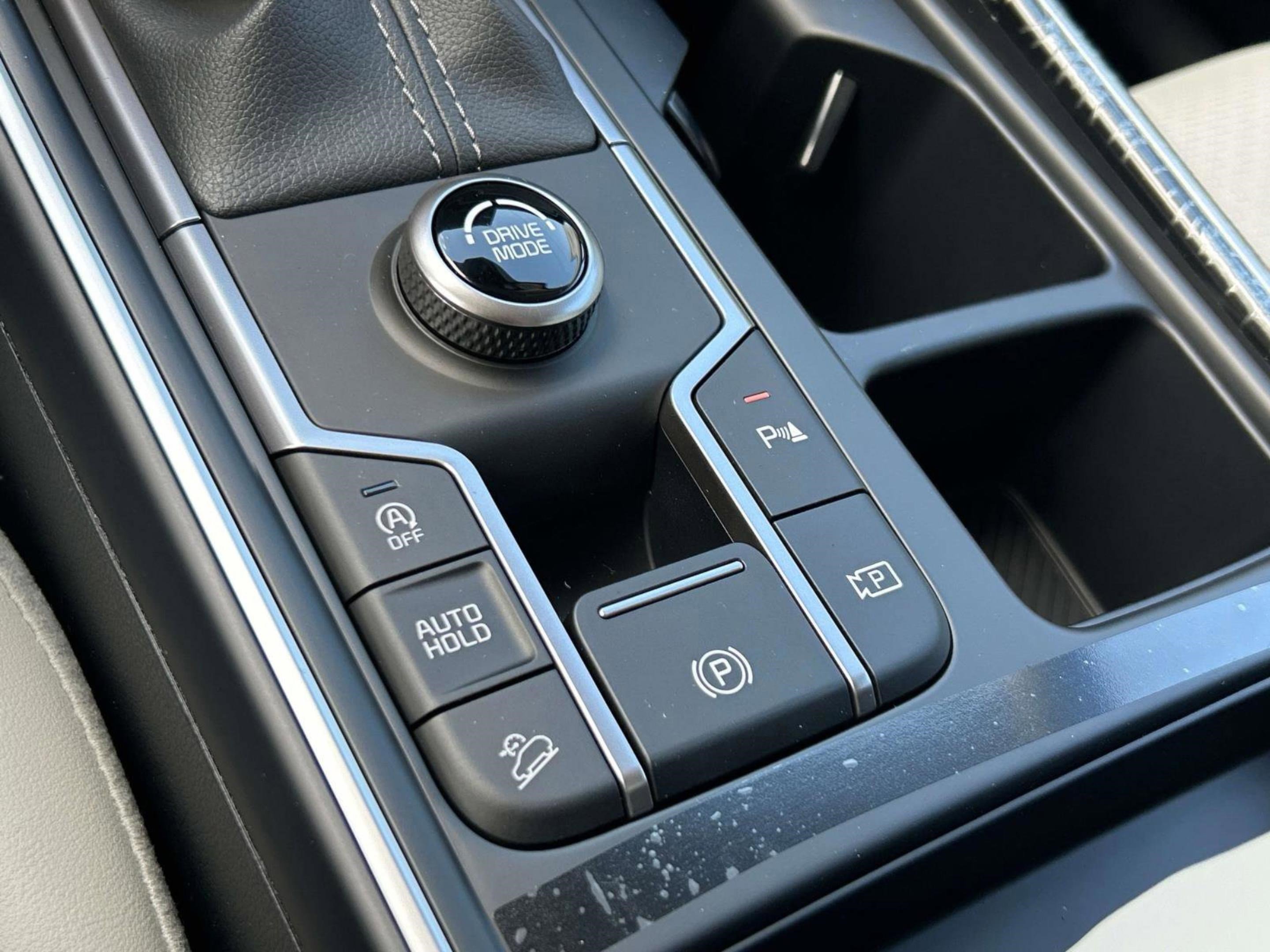 2025 Kia Sorento S photo 27