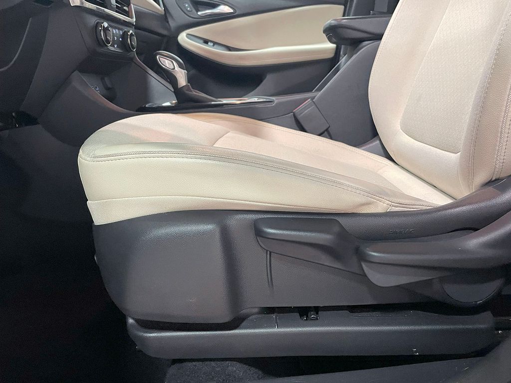 2024 Buick Encore GX Preferred photo 17