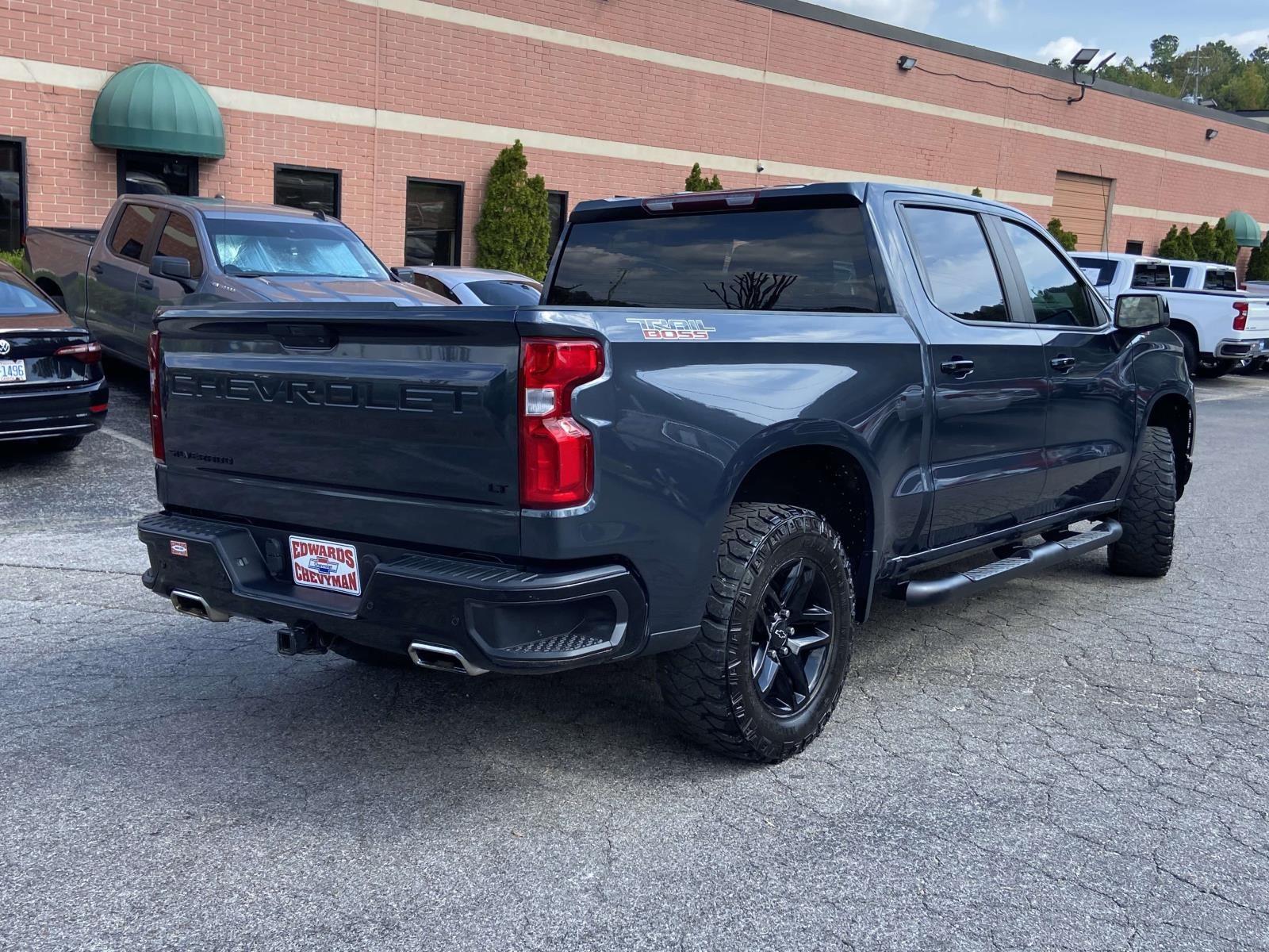 2022 Chevrolet Silverado 1500 LT Trail Boss photo 2