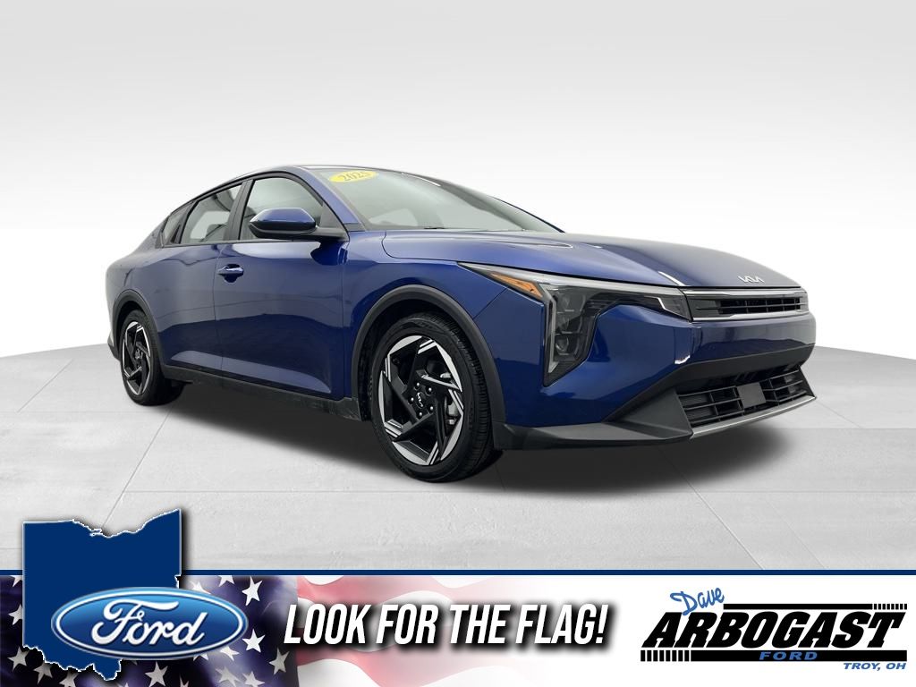 2025 Kia K4 EX's photo