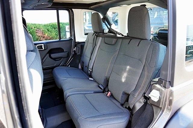 New 2026 Granite Crystal Metallic Clear-Coat Exterior Paint Jeep Sport image 21