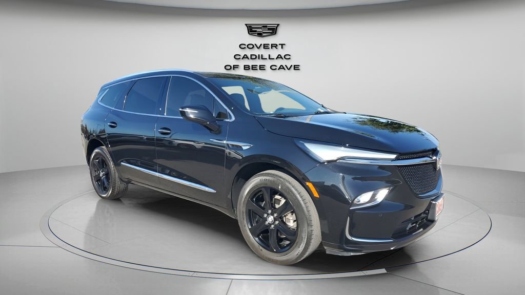 2023 Buick Enclave Essence's photo