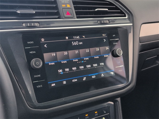 2022 Volkswagen Tiguan SE photo 19