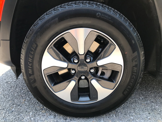 2024 Jeep Cherokee Limited 4xe photo 9