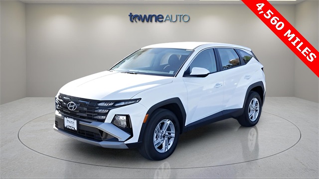 2025 Hyundai Tucson SE's photo