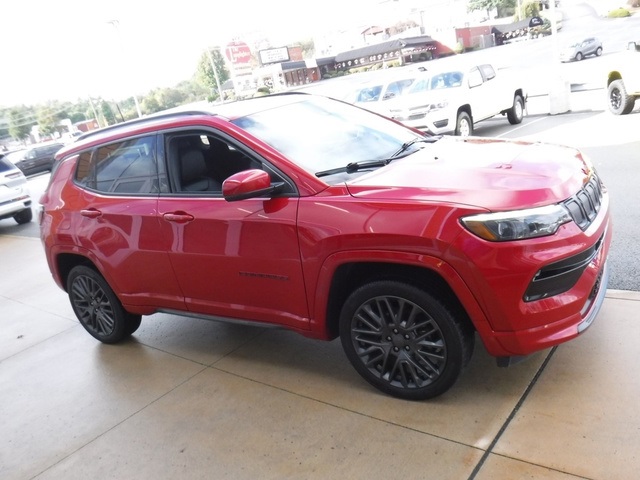 2022 Jeep Compass Limited photo 7