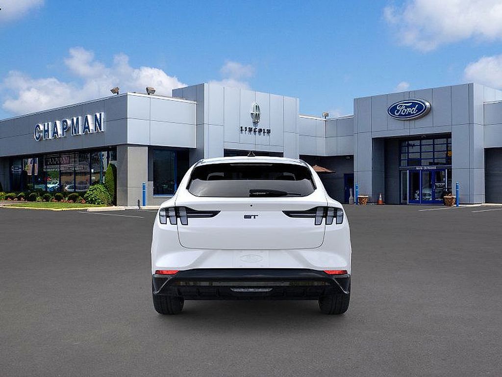 2025 Ford Mustang Mach-E GT photo 4