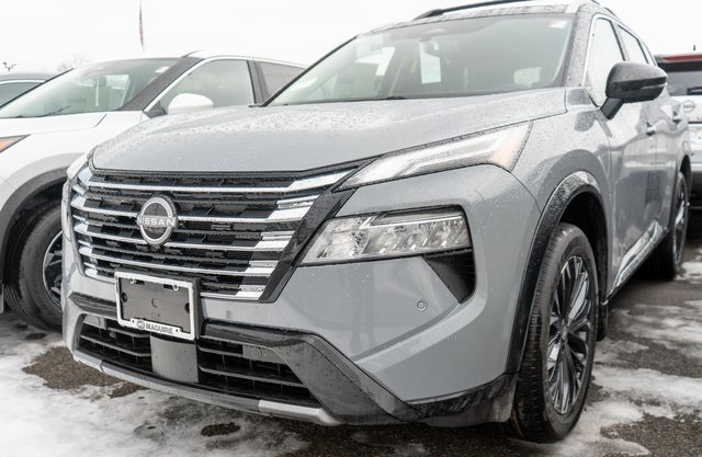 2026 Nissan Rogue Platinum's photo