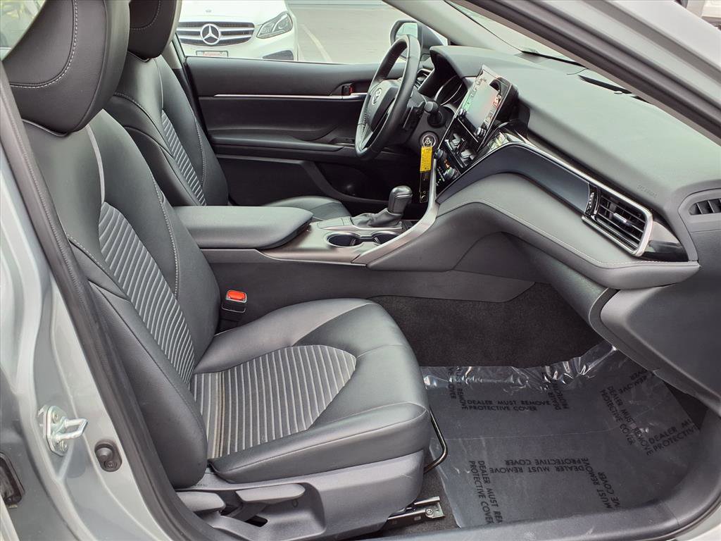 2024 Toyota Camry SE photo 16