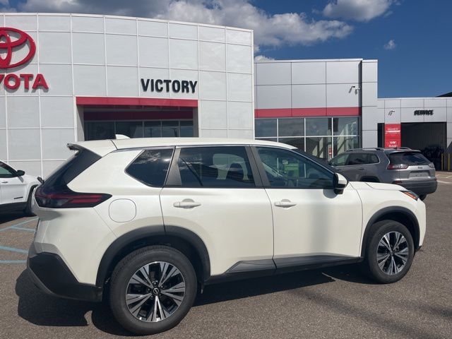 2023 Nissan Rogue SV photo 3