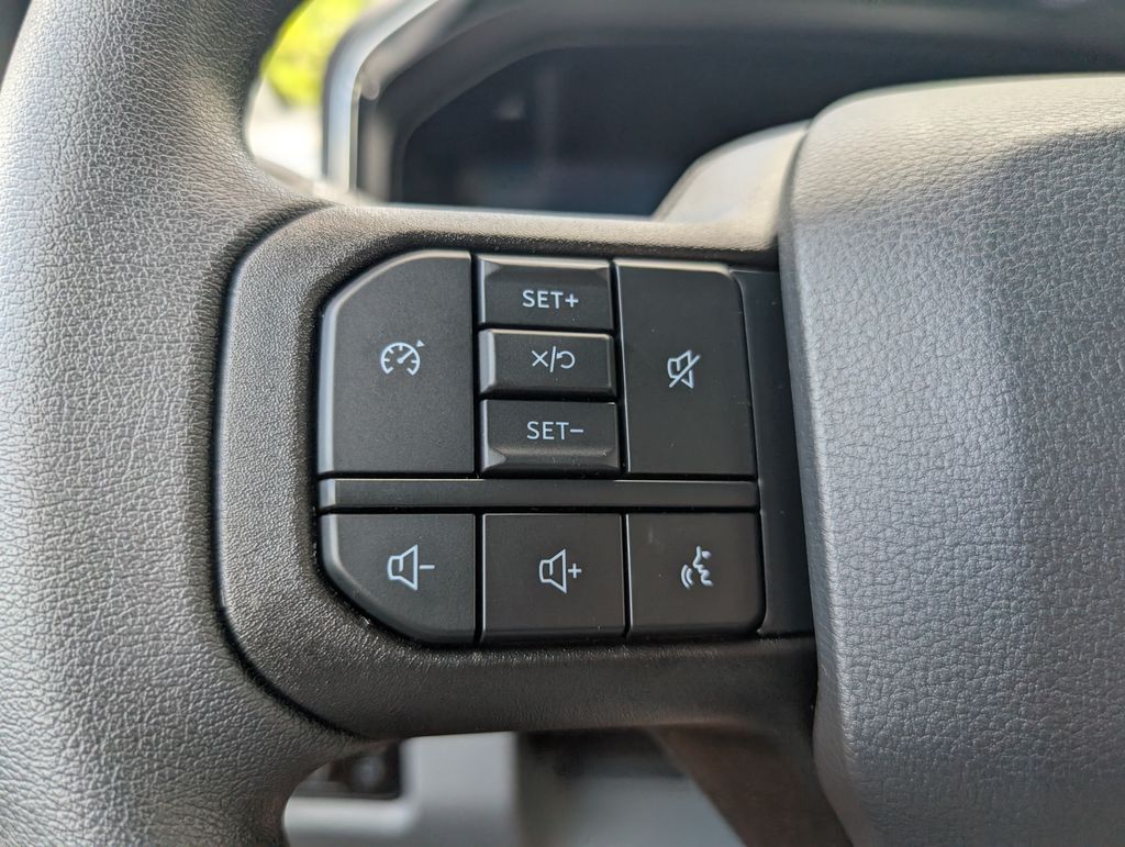 2026 Ford F-250 XLT photo 8