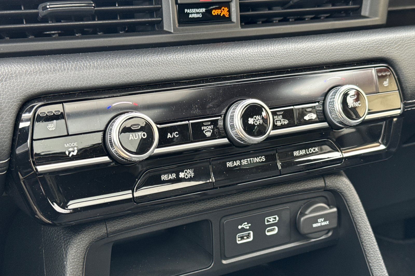 2025 Honda Pilot Touring photo 22