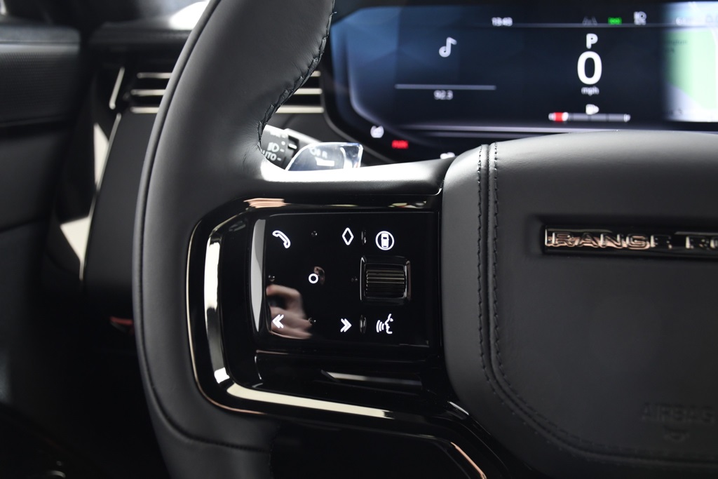 2025 Land Rover Range Rover Sport photo 30
