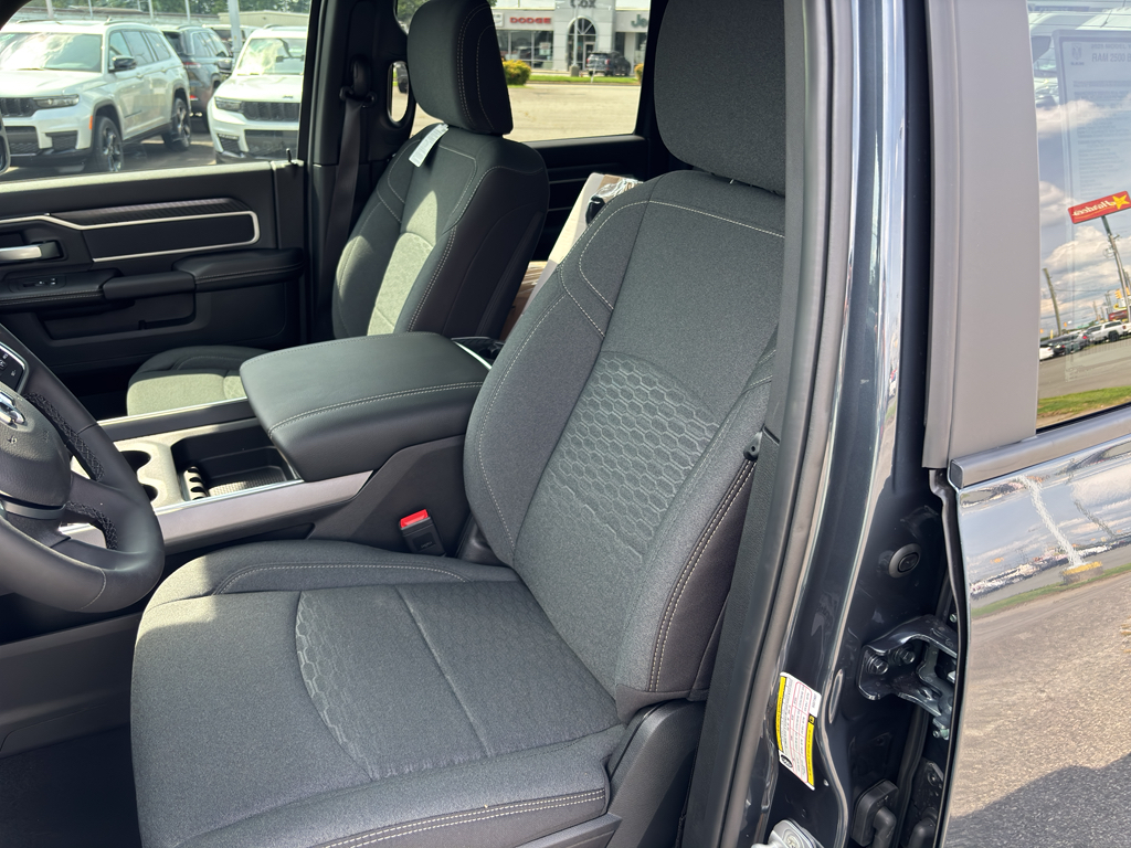 2025 Ram 2500 Big Horn photo 29