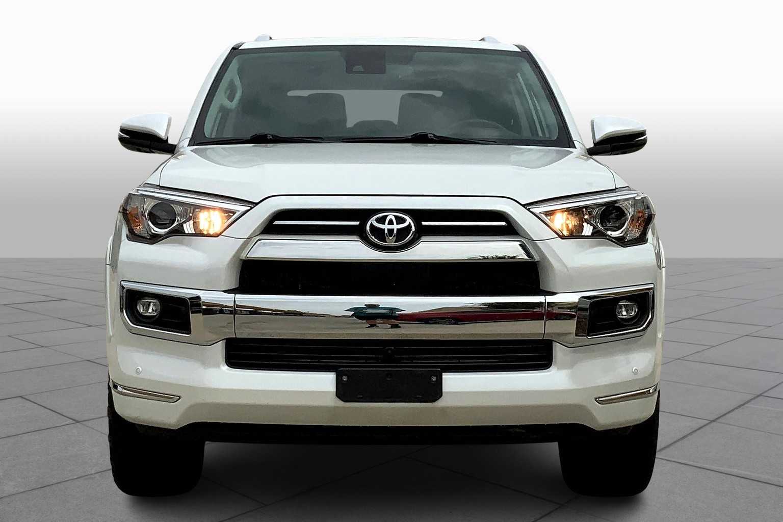 2024 Toyota 4Runner Limited photo 3