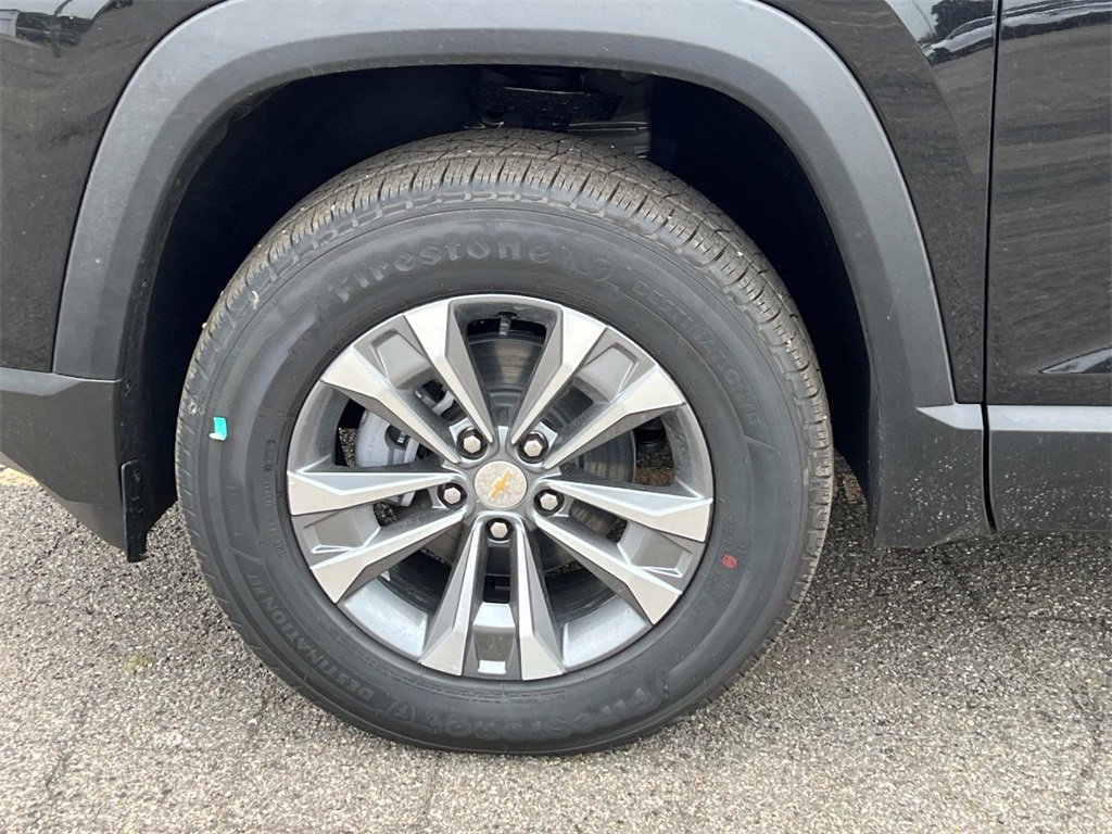 2026 Chevrolet Equinox LT photo 9