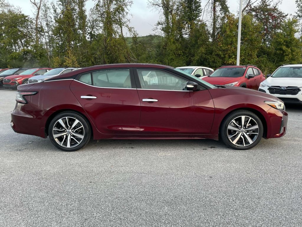 2020 Nissan Maxima SV photo 28