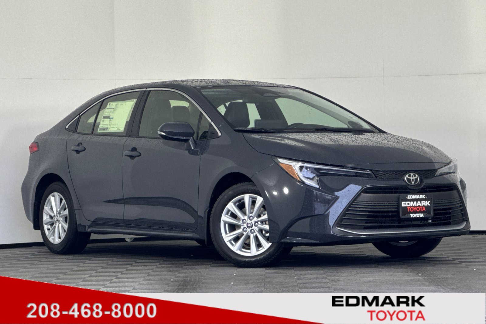 2026 Toyota Corolla XLE's photo