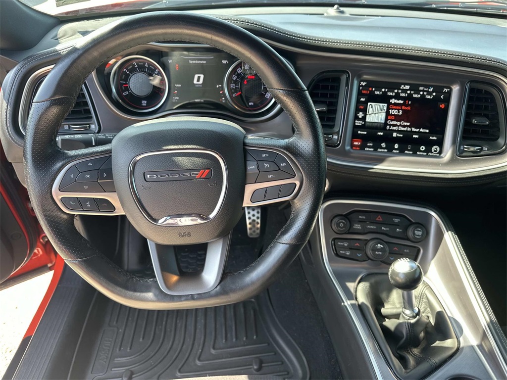 2021 Dodge Challenger R/T Scat Pack Widebody photo 17