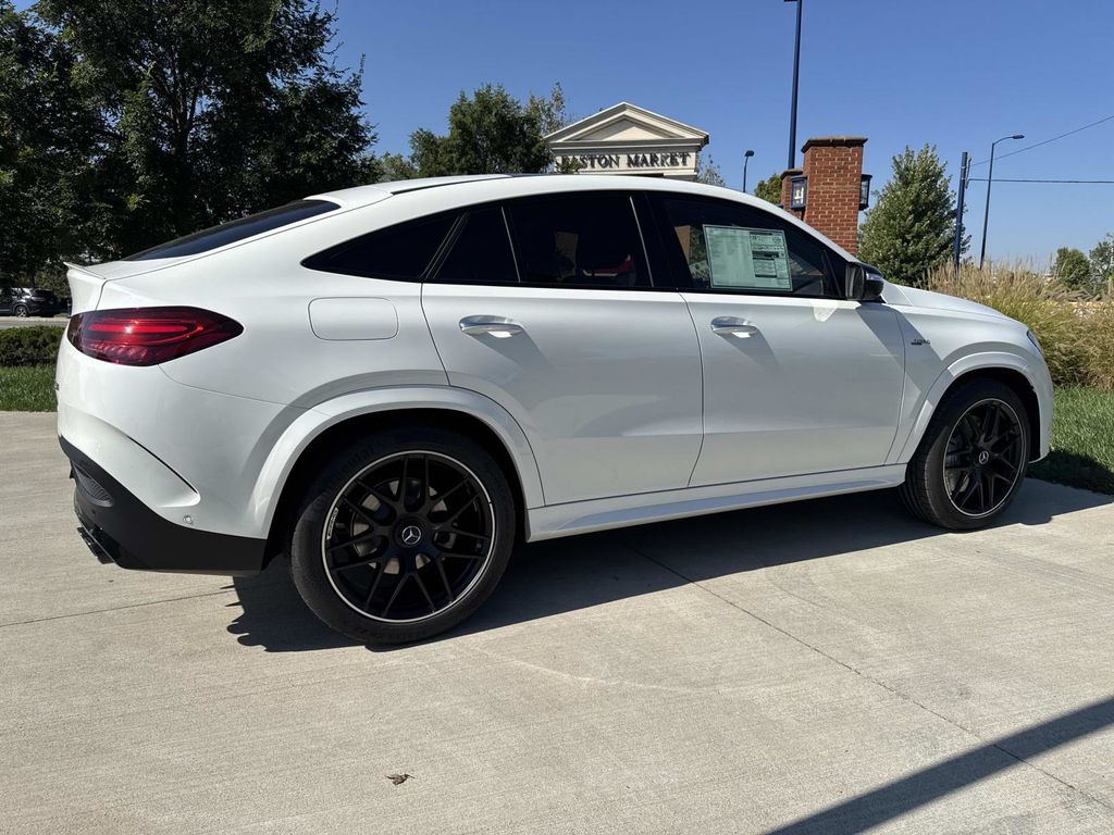 2026 Mercedes Benz GLE 53 AMG 4MATIC photo 4
