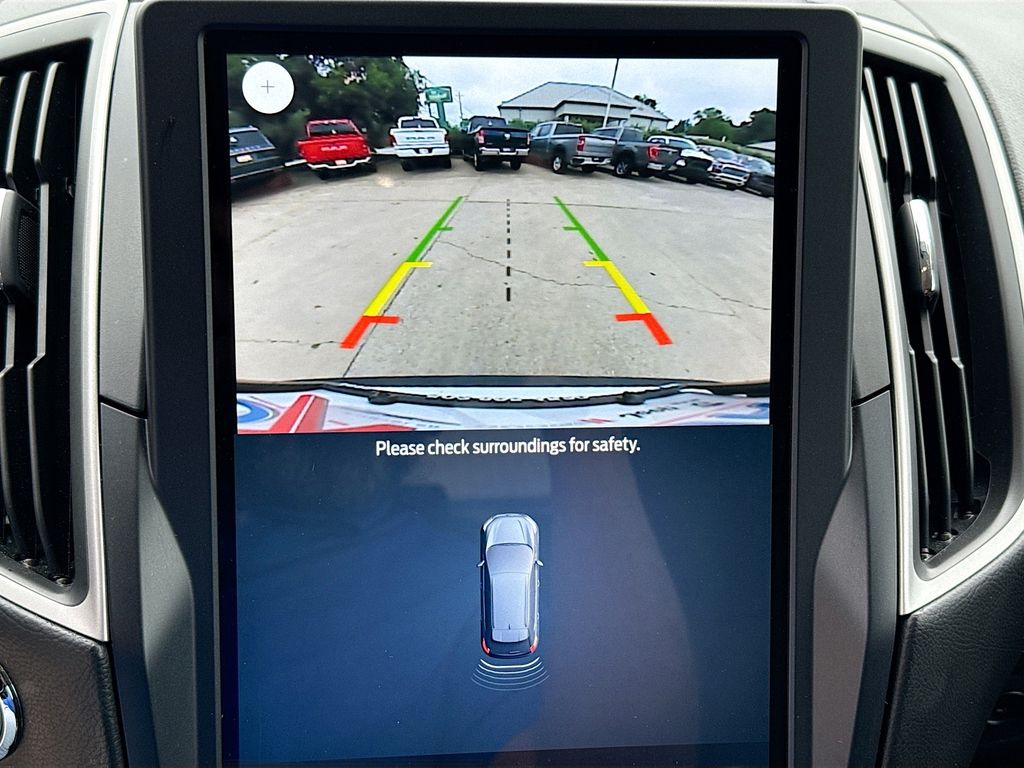 2023 Ford Edge SEL photo 13