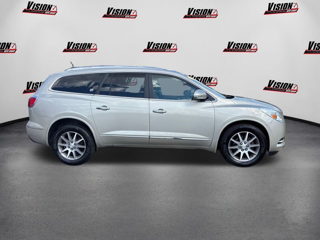 2017 Buick Enclave Leather photo 4