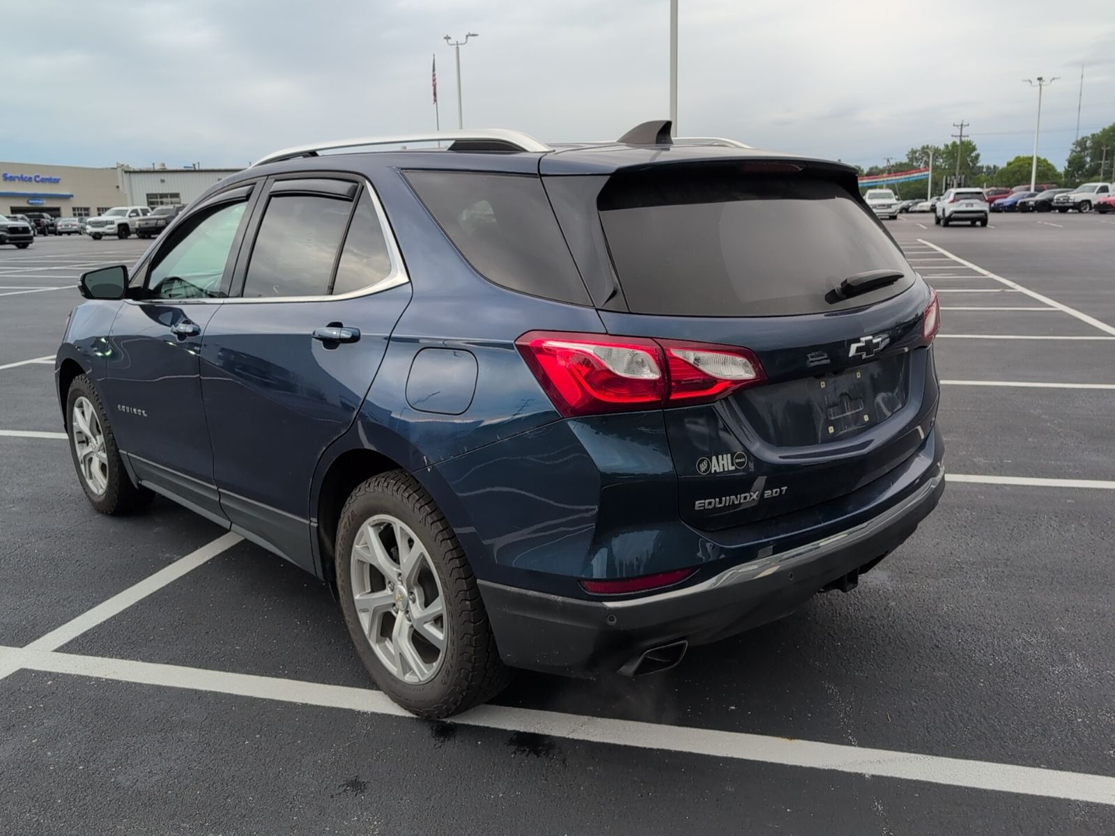 2019 Chevrolet Equinox LT photo 3