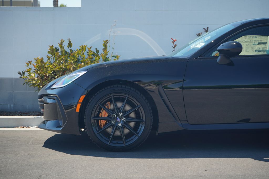 2025 Subaru BRZ tS photo 2