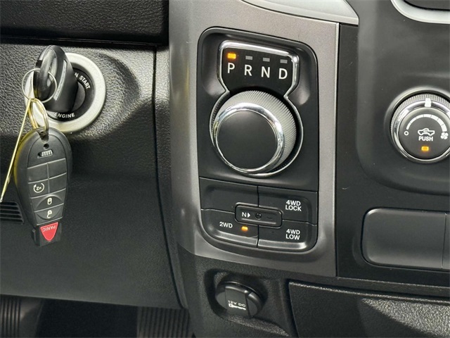 2022 Ram 1500 Classic Warlock photo 18