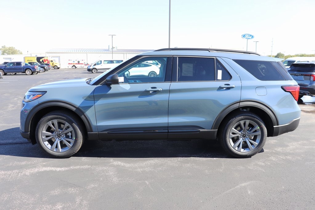 2026 Ford Explorer photo 3