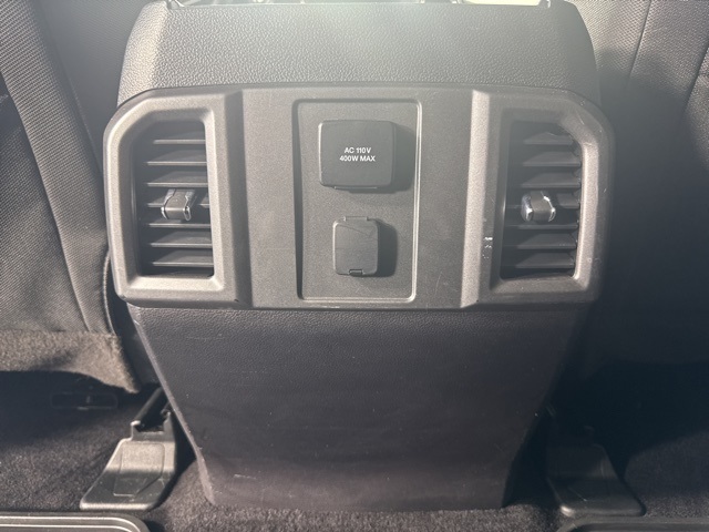 2016 Ford F-150 XLT photo 13
