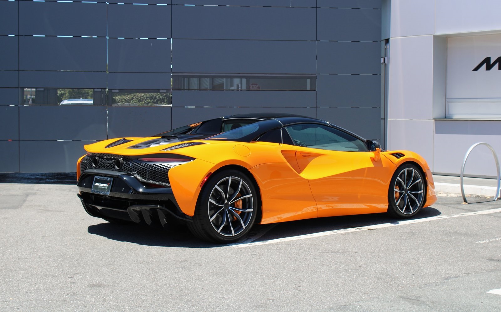 2025 Mclaren ARTURA Spider photo 2