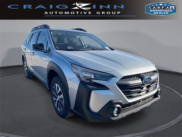 2025 Subaru Outback Premium's photo