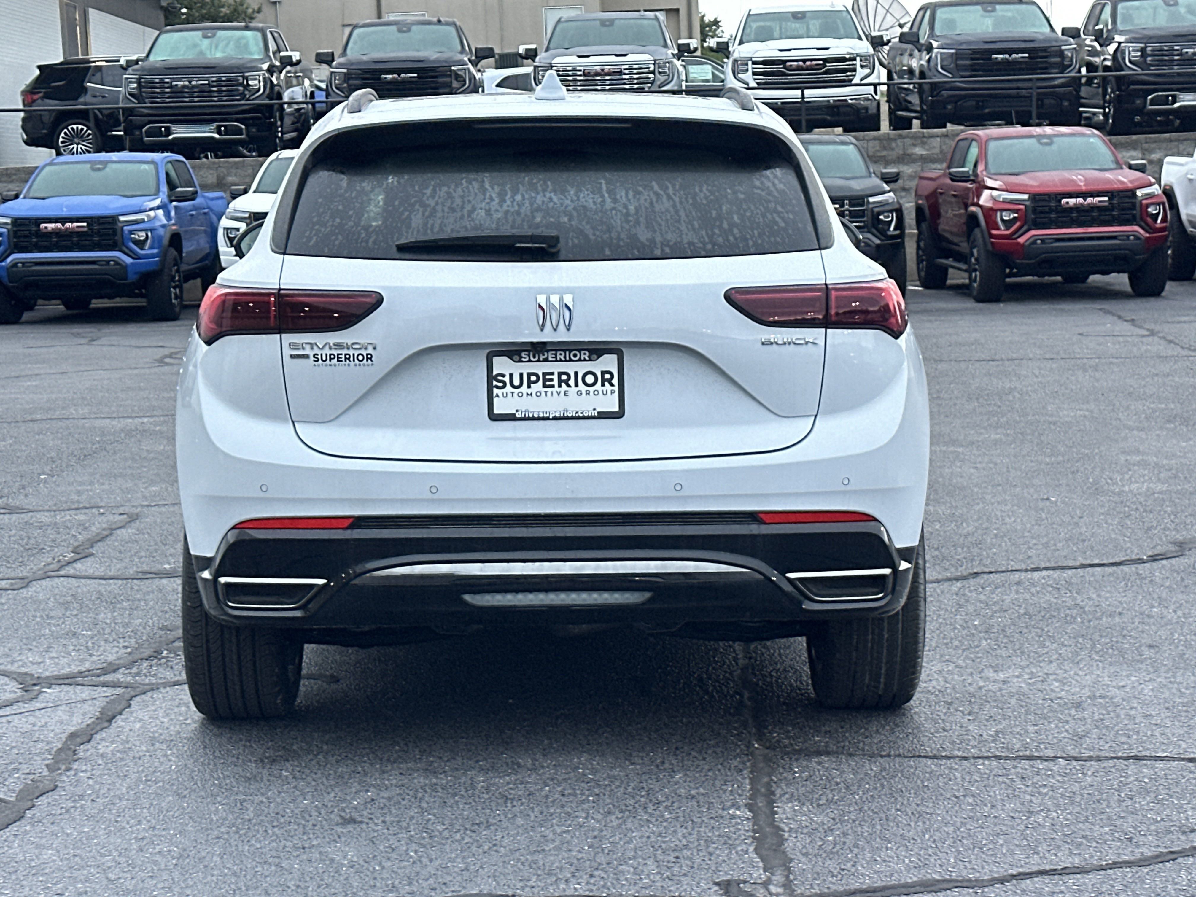 2025 Buick Envision Sport Touring photo 3