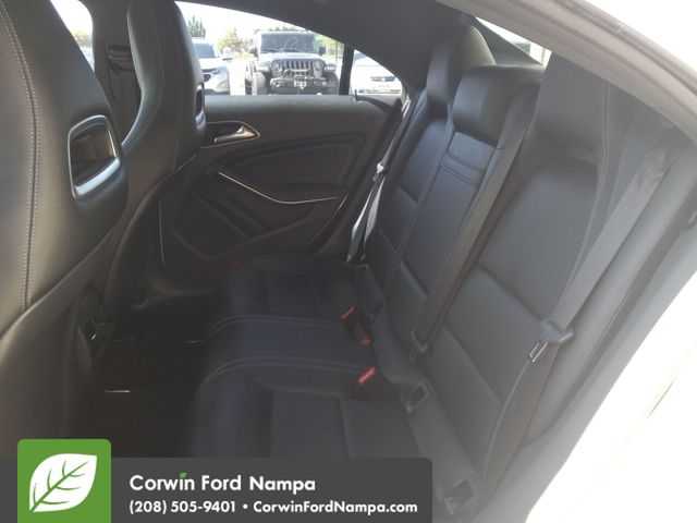 2016 Mercedes Benz CLA 250 photo 21