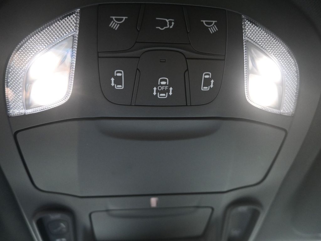 2025 Chrysler Pacifica Limited photo 15