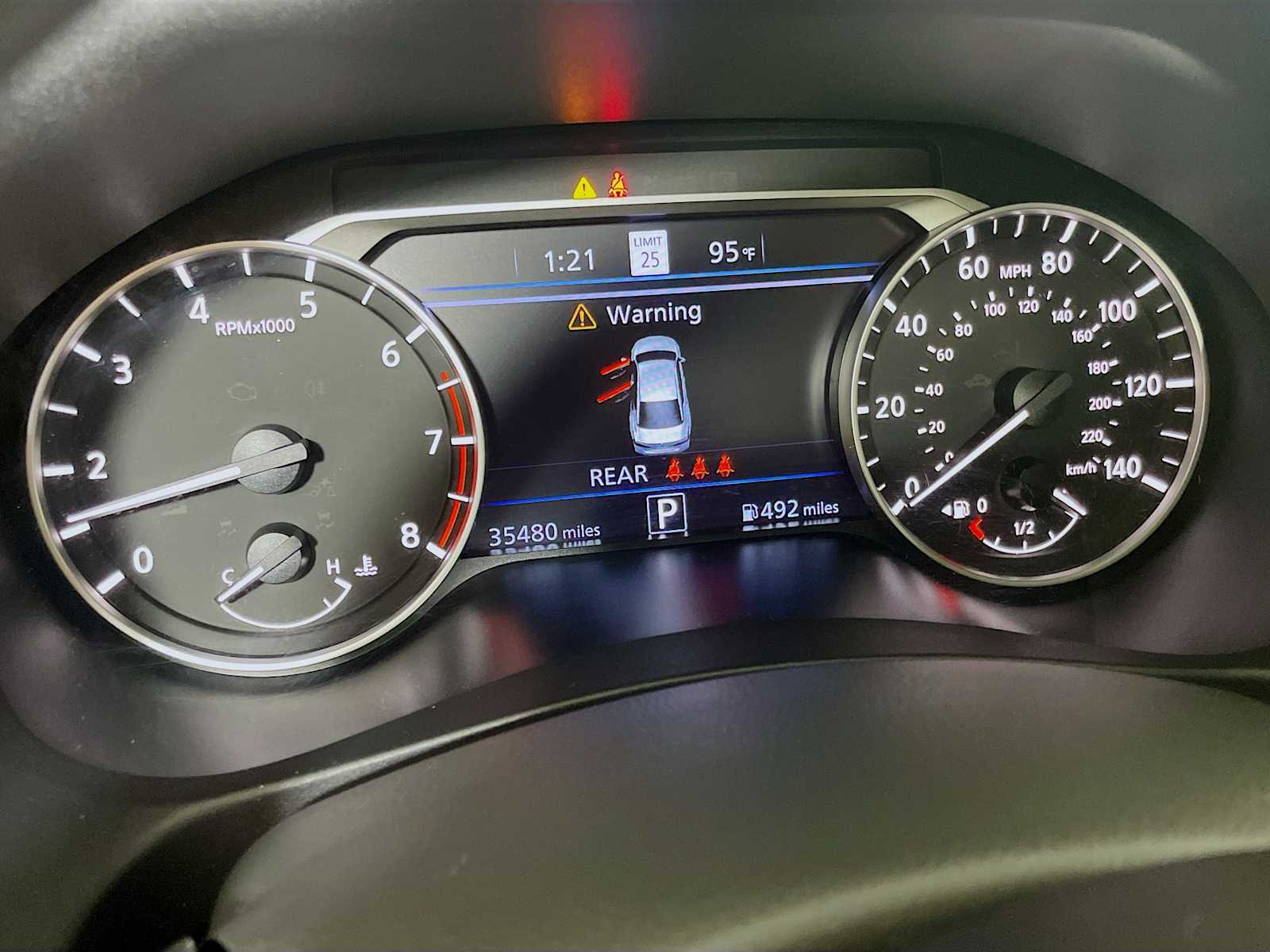 2023 Nissan Altima 2.5 SV photo 10