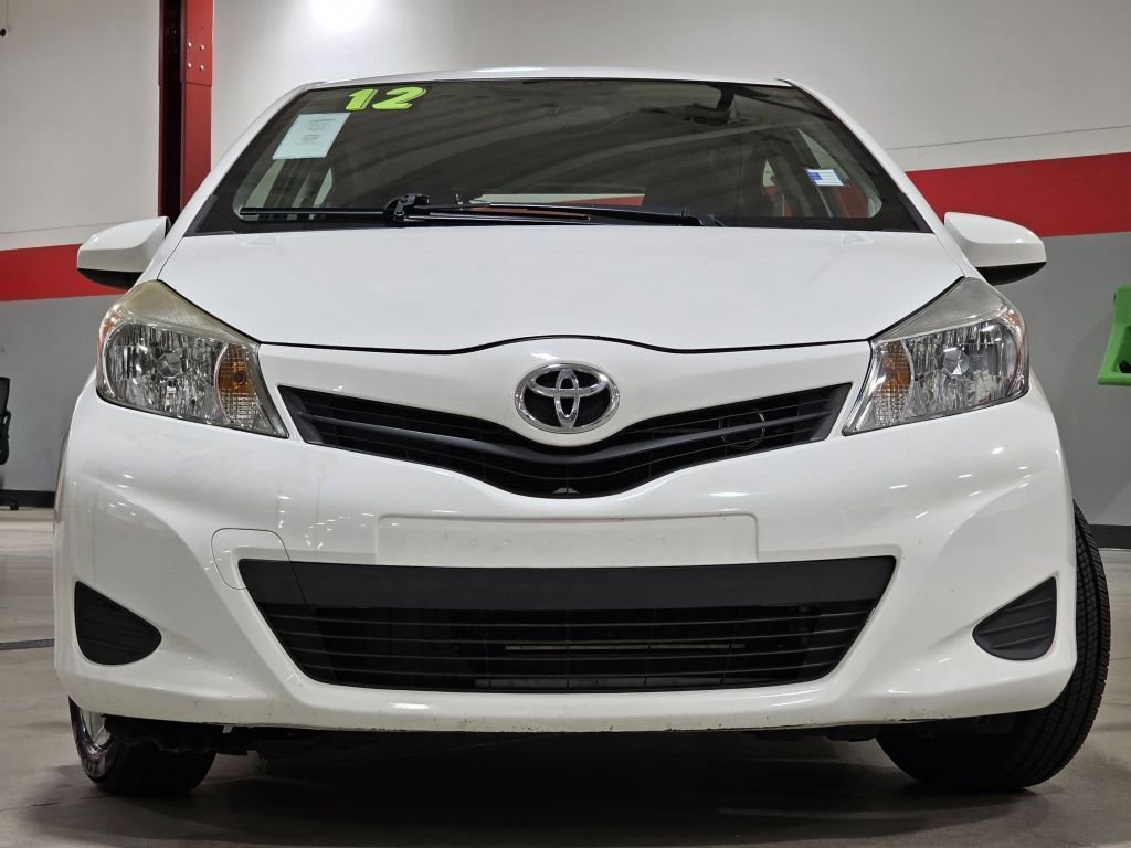 2012 Toyota Yaris LE photo 4