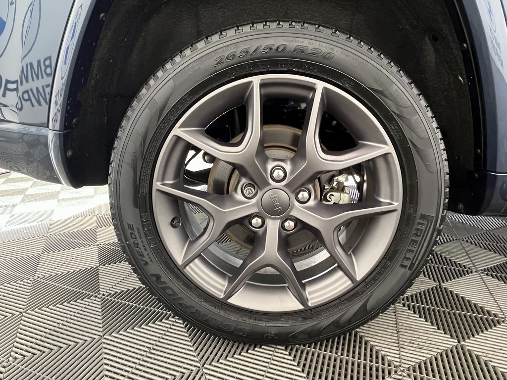 2021 Jeep Grand Cherokee Anniversary Edition photo 11