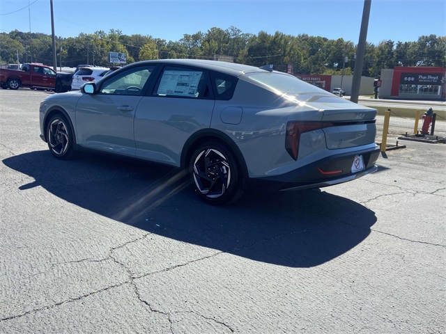 2025 Kia K4 EX photo 3