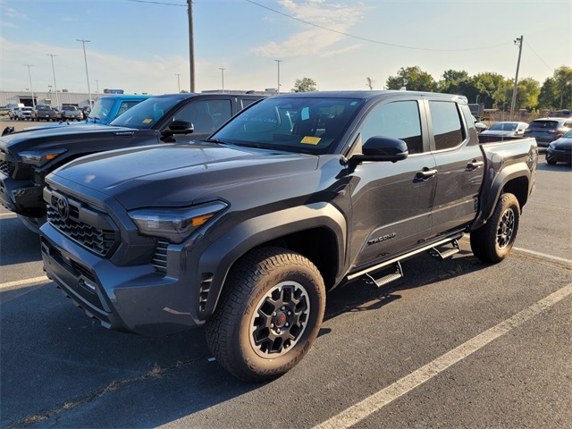 2025 Toyota Tacoma TRD Double Cab photo 3