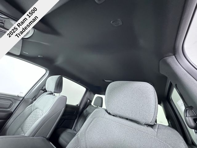 2025 Ram 1500 Tradesman photo 15