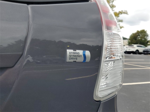 2017 Toyota Prius V Five photo 9