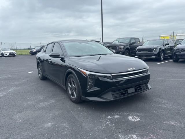 Certified Pre-Owned 2025 Kia K4 LXS