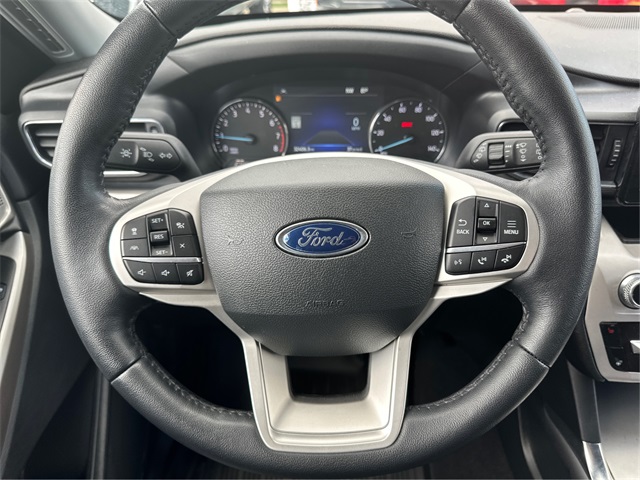 2023 Ford Explorer XLT photo 21