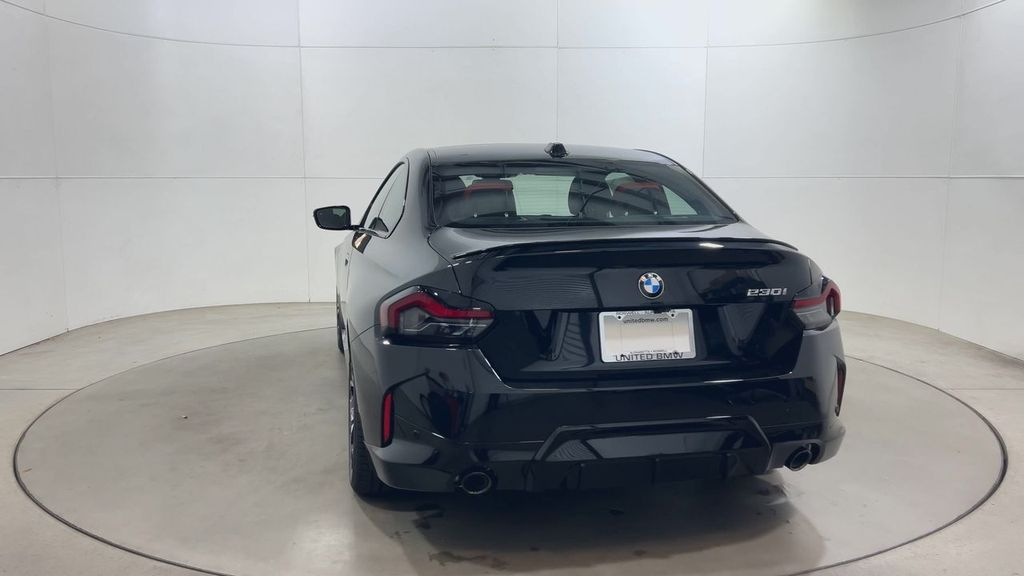 2025 Bmw 230i photo 7