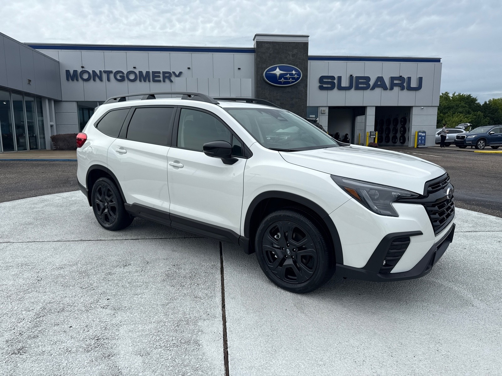 2025 Subaru Ascent Onyx Edition-Touring's photo